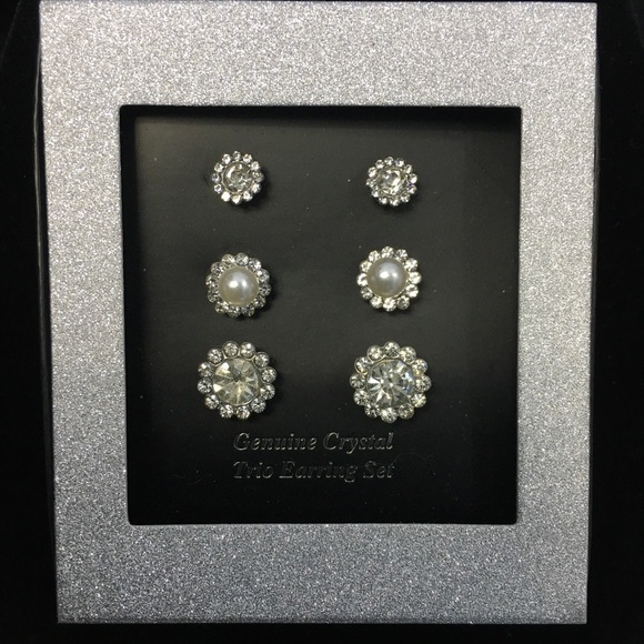 Genuine Crystal Trio Post Stud Pierced Earrings 3 Piece Set - Picture 7 of 13